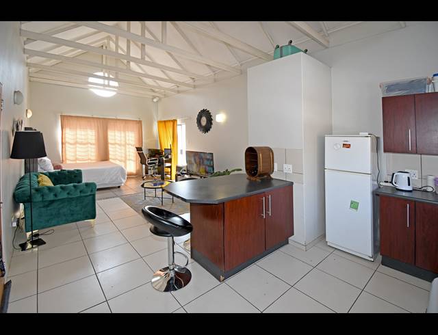 1 BEDROOM APARTMENT FOR SALE IN FERNDALE